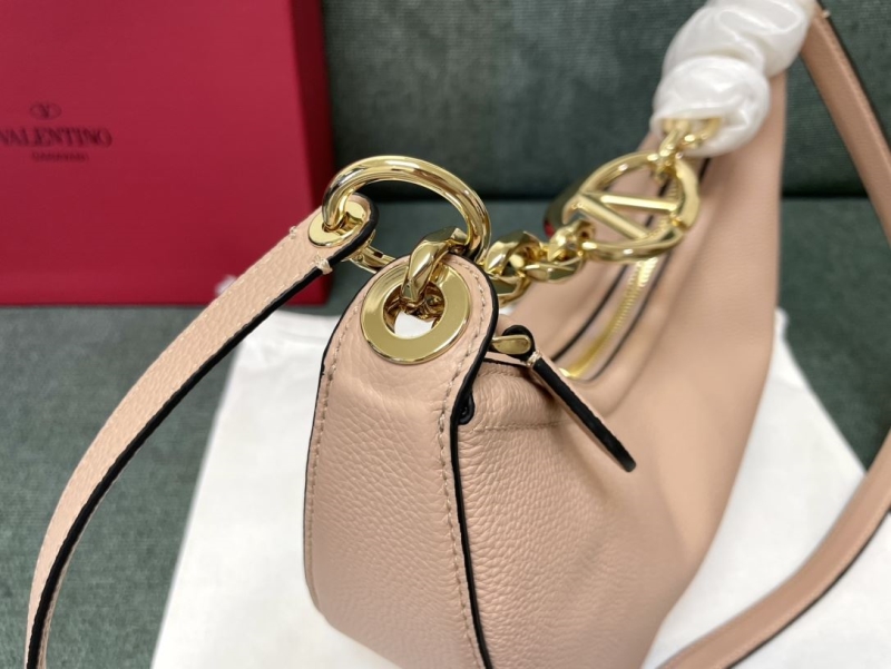 Va1e*ntin0 hobo bag